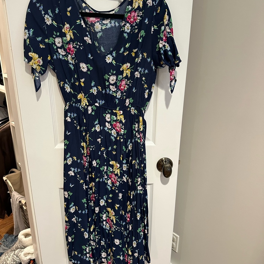 Gal Floral Navy Dress